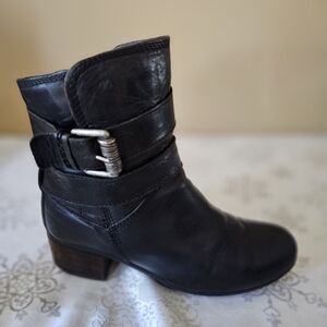 Josef Seibel Black Leather Ankle Boots Sz 38